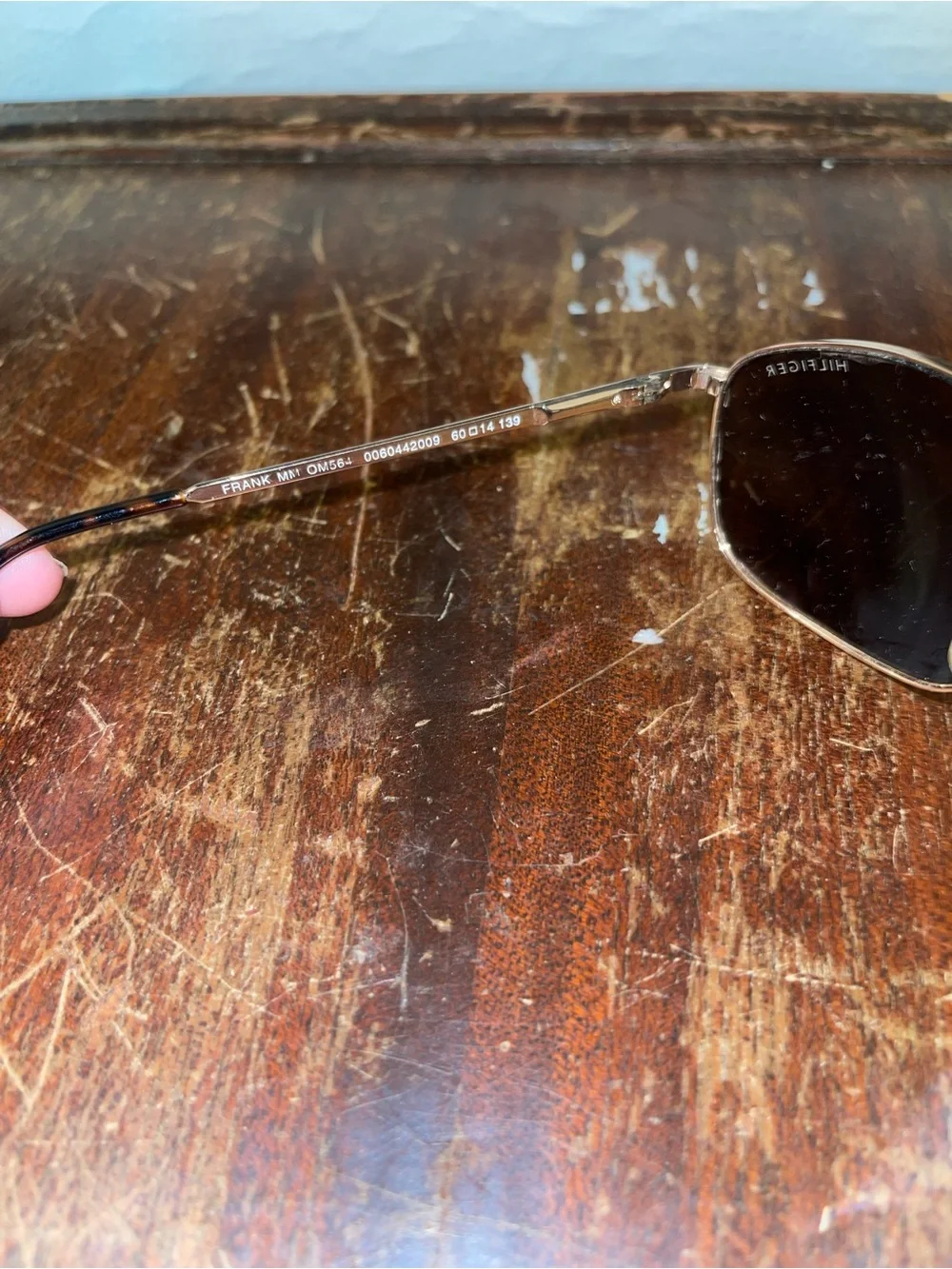 Tommy Hilfiger Men's Gold Frame Sunglasses with Dark Lenses